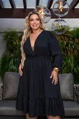 Vestido Plus Size Curto Soltinho Manga Longa Vira Manga 3/4