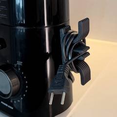 Organizador de Cabo Air Fryer Fixador Universal Eletrodomésticos Cafeteira Liquidificador Adesivo Cozinha Prático